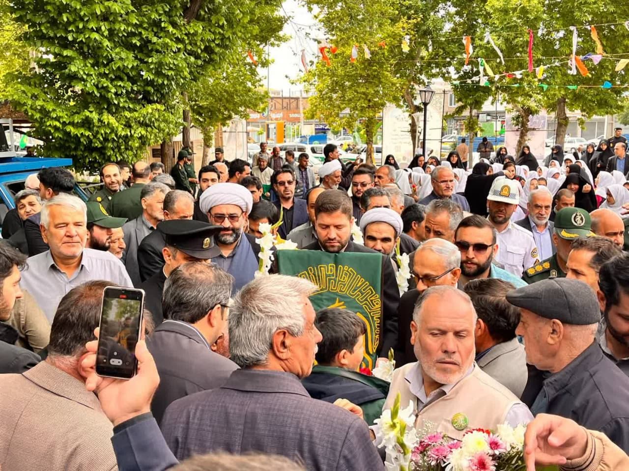 تصاویر/ حضور کاروان زیر سایه خورشید در شهرستان چایپاره