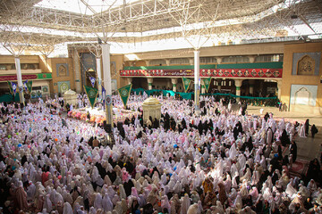 تصاویر/ جشن تکلیف ۵ هزار نفری دختران سراسر کشور در حرم حضرت معصومه(س)