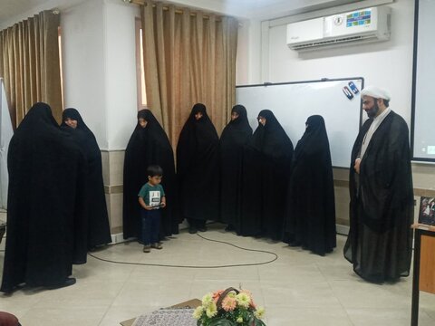 معرفی دو استاد شاخص حوزه علمیه خواهران خوزستان