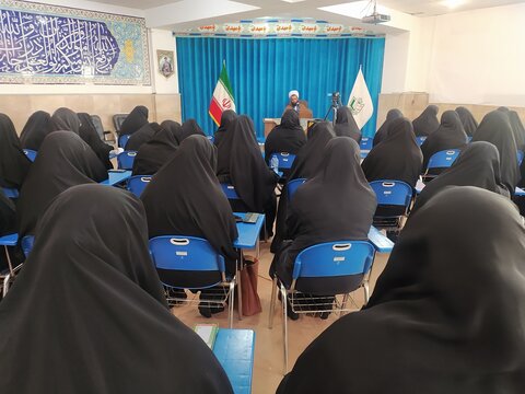 تصاویر/ دومین جلسه از سلسله جلسات اخلاق طلاب مدرسه علمیه الزهرا (س) ارومیه