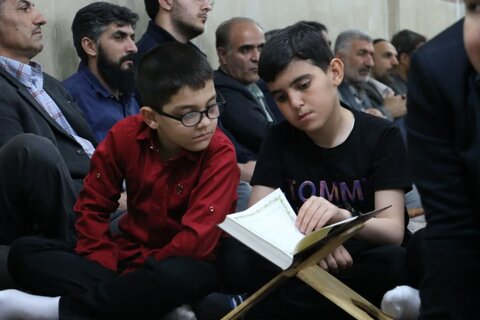 تصاویر/ محفل اونس با قرآن کریم در مدرسه علمیه امام خمینی رحمت الله علیه ارومیه