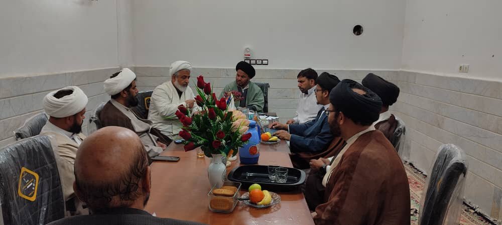 نمائندہ جامعہ المصطفیٰ ہندوستان حجۃ الاسلام شاکری کا مدرسہ علوی قم کا دورہ