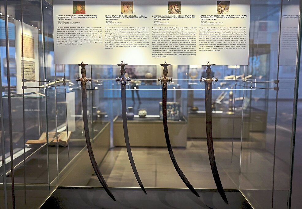 چهار شمشیر دوران امپراطوری مغول
