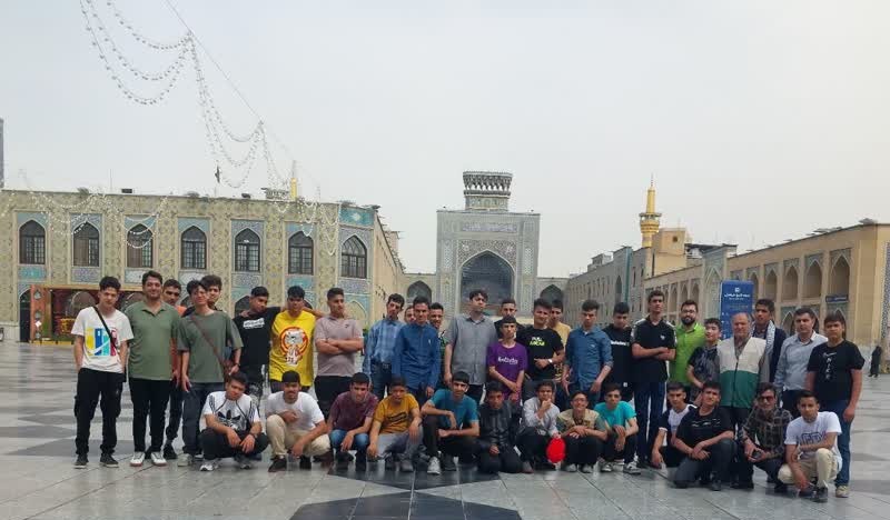 ۴۰ دانش‌آموز سمنانی به زیارت امام رضا (ع) مشرف شدند