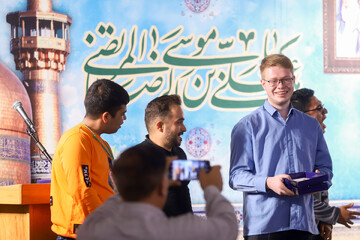 تصاویر/ تشرف دانش‌آموزان مدارس استثنایی کشور به حرم مطهر رضوی