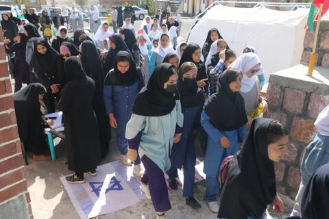 تصاویر/برپایی نمایشگاه عفاف و حجاب در کامیاران