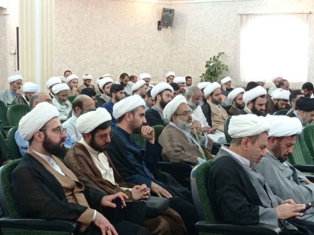 حضور قوی و هدایتگر روحانیت در استان کرمانشاه از نان شب واجبتر است