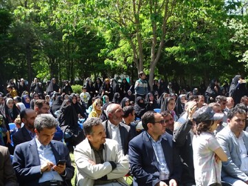 تصاویر/ پیاده روی خانوادگی در شهرستان چهاربرج به مناسبت دهه کرامت