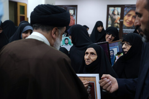 تصاویر/  دیدار رئیس جمهور با جمعی از خانواده شهدای مازندران
