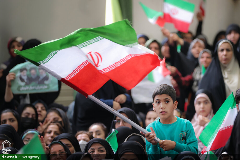 تصاویر/ اجتماع پرشور مردم نوشهر با حضور رئیس جمهور