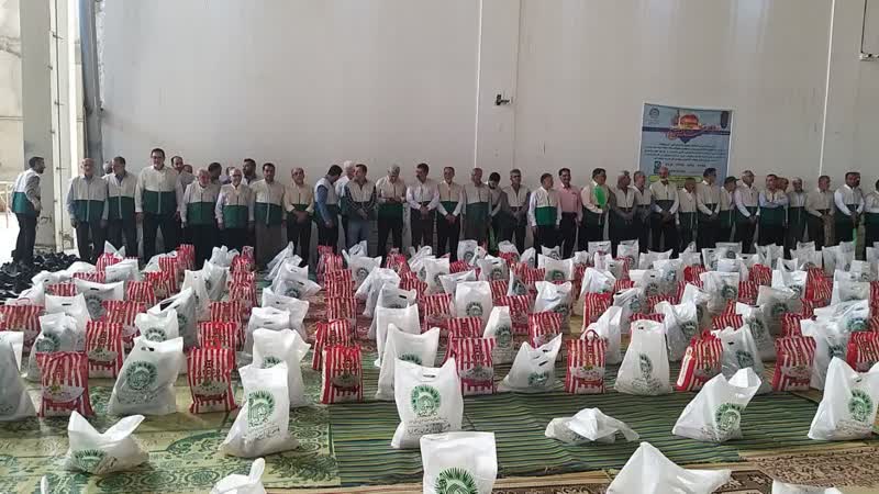 توزیع ۱۱۰۰ بسته معیشتی در ایام دهه کرامت در استان سمنان