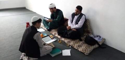 تصاویر آزمون علمی کتبی و شفاهی مدرسه علمیه شبرغان افغانستان