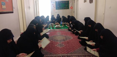 تصاویر/برگزاری سفره ام البنین در مدرسه علمیه الهیه