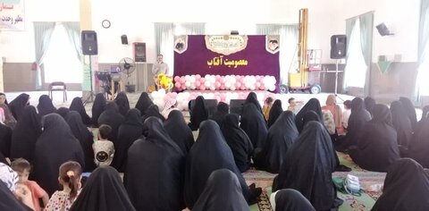 تصاویر/حضور طلاب و کادر مدرسه علمیه الهیه ساوه در مراسم جشن معصومیت آفتاب