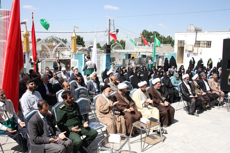 آیین غبارروبی امامزاده ابراهیم (ع) شهر کرمانشاه برگزار شد