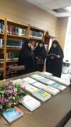 تصاویر/بازدید طلاب ساوه ای از کتابخانه و پایان نامه های موسسه آموزش عالی حوزوی معصومیه قم
