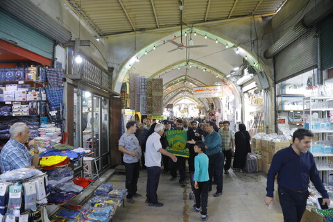 تصاویر / چهار پایه خوانی در بازاربزرگ قم به مناسبت ولادت علی بن موسی الرضا (ع)