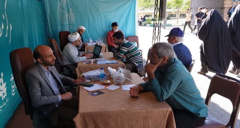 پاسخگویی به بیش از ۱۰۰۰ سؤال و شبهه در سیوپنجمین نمایشگاه کتاب