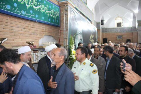 تصاویر/ مراسم گرامیداشت شهادت رئیس جمهور و همراهان ایشان در مسجد جامع سنندج