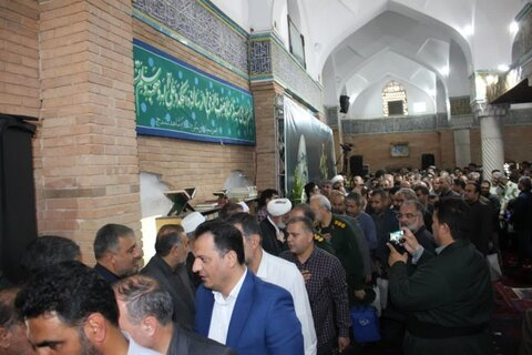 تصاویر/ مراسم گرامیداشت شهادت رئیس جمهور و همراهان ایشان در مسجد جامع سنندج