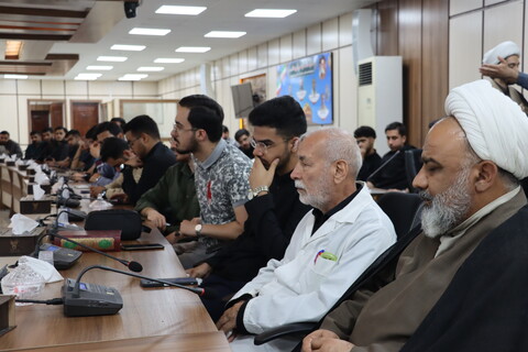 دیدار تشکل های دانشجویی دانشگاه آزاد اسلامی اهواز با نماینده ولی فقیه در خوزستان