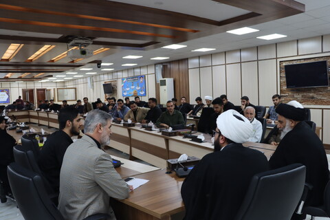 دیدار تشکل های دانشجویی دانشگاه آزاد اسلامی اهواز با نماینده ولی فقیه در خوزستان