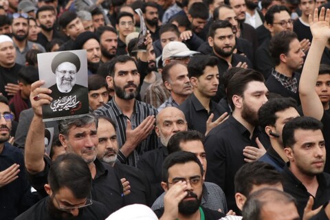 مشاهد من تشييع الشهيد رئيسي ومرافقيه في مدينة قم