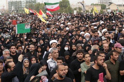 مشاهد من تشييع الشهيد رئيسي ومرافقيه في مدينة قم