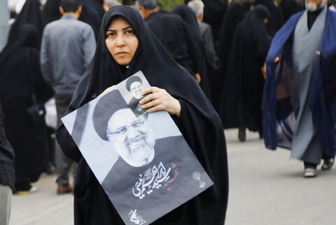 مشاهد من تشييع الشهيد رئيسي ومرافقيه في مدينة قم