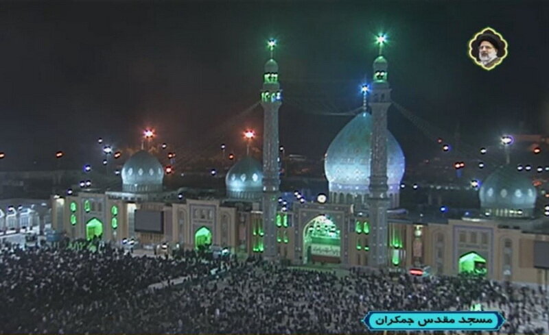 جاری شدن دریای جمعیت در قم / قیام قمیها به احترام سیدالشهدای خدمت + فیلم و عکس