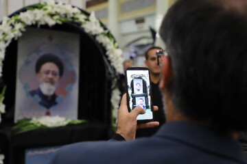 فیلم / امام جمعه؟ نه! او امام شنبه تا جمعه بود