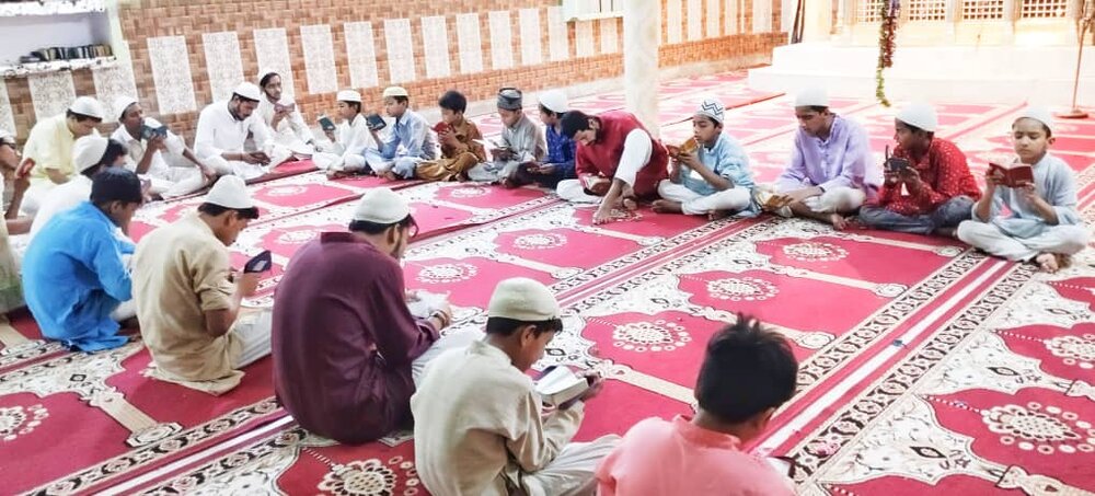 حوزہ علمیہ جامعۃ العباس الہ آباد میں شہدائے خدمت کی یاد میں مجلسِ ترحیم اور قرآن خوانی