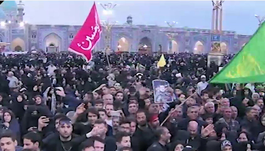 جثمان الرئيس الشهيد يوارى الثرى بالحرم الرضوي الشريف + فيديو وصور