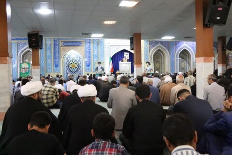 تصاویر اقامه نماز جمعه در ماهدشت