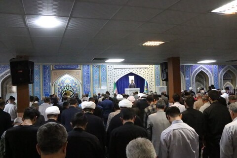 تصاویر اقامه نماز جمعه در ماهدشت