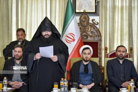 احترام و دعا برای رئیس جمهور شهید و همراهان  از سوی ارامنه تهران