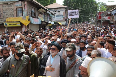 انجمنِ شرعی کے تحت شہدائے خدمت کی یاد میں ریلی