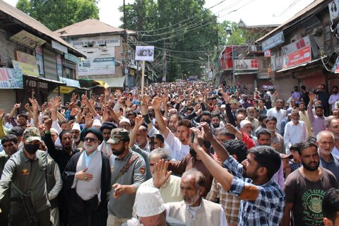 انجمنِ شرعی کے تحت شہدائے خدمت کی یاد میں ریلی