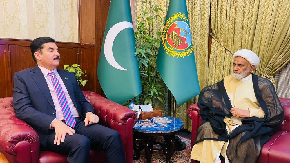 شیعہ علماء کونسل پاکستان کے مرکزی نائب صدر کی کے پی کے گورنر سے ملاقات اور خانۂ فرہنگ ایران کا دورہ