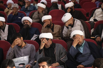 تصاویر/ اجتماع طلاب و روحانیون هرمزگان در گرامیداشت شهدای خدمت