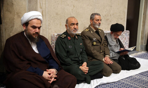 تصاویر/ مراسم بزرگداشت شهدای خدمت در حسینیه امام خمینی(ره) با حضور رهبر انقلاب