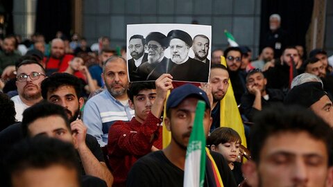 الاحتفال التكريمي الذي أقامه حزب الله للشهداء الأبرار الرئيس الإيراني ورفاقه