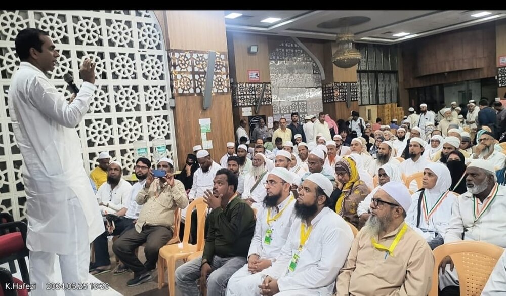 मुंबई से हज 2024 के लिए पहली फ़्लाइट ने भरी उड़ान