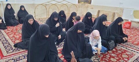تصاویر/برگزاری مراسم عزاداری خادمیاران رضوی در آستان قدس اراک در پی شهادت رئیس جمهور شهید و همراهانش