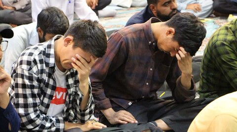 مراسم بزرگداشت شهادت خادم الرضا در جمع طلاب غیرایرانی در اصفهان