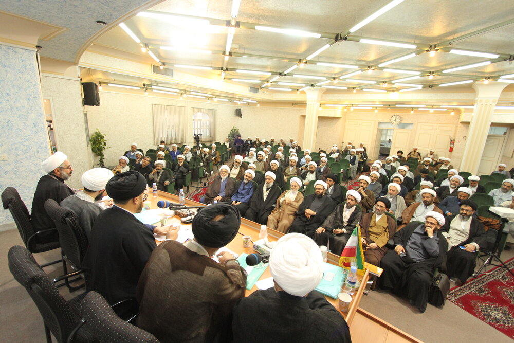 در انتخابات ریاست جمهوری مطابق معیارهای رهبر انقلاب حرکت خواهیم کرد