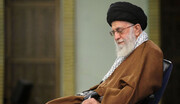 قائد الثورة: كل عضو في البرلمان يمثل الشعب الإيراني بأكمله