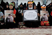 تصاویر/ دانش آموزان یزدی در سوگ شهدای خدمت