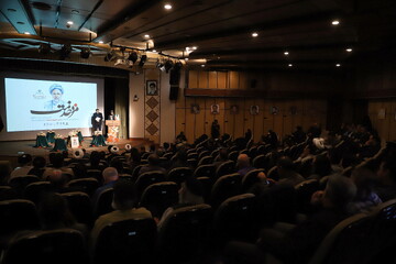 سوگواری جامعه فرهنگی، هنری و رسانه‌ای استان قم در سوگ شهید جمهور