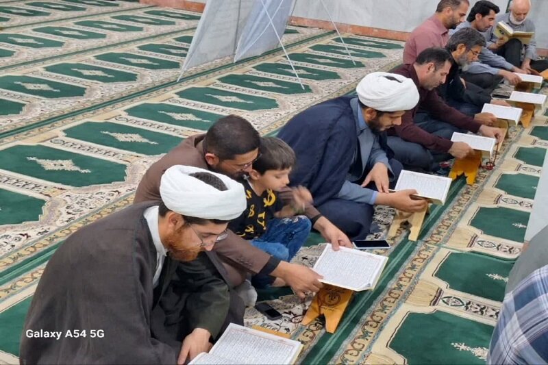 تشییع «شهدای خدمت» نشان داد که مردم دل در گرو انقلاب دارند+ عکس